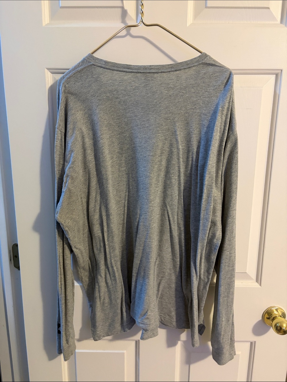 PINK Victoria's Secret Gray Logo Crewneck Tee - Picture 3 of 3